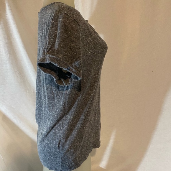 Forever 21 Basic T - Picture 2 of 5